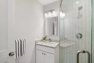 9 Downer Ct, Boston, MA 02122 - Photo 16