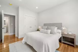 9 Downer Ct, Boston, MA 02122 - Photo 18
