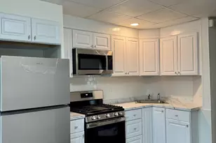 855 Saratoga St, Boston, MA 02151 - Photo 2