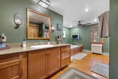 22 John F Kennedy Dr, Millbury, MA 01527 - Photo 18