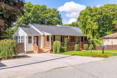 22 John F Kennedy Dr, Millbury, MA 01527 - Photo 2