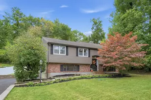 21 Andrew Cir, Stoughton, MA 02072 - Photo 1
