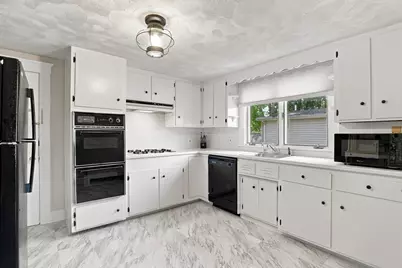 7 Bee Street #B, Natick, MA 01760 - Photo 8