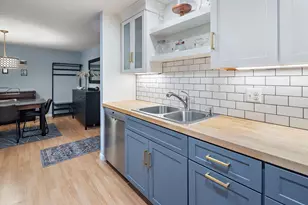 5 Greenbriar Dr, North Reading, MA 01864 - Photo 2