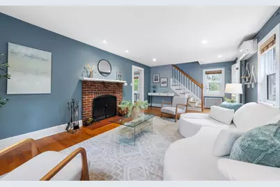 22 Ash St, Melrose, MA 02176 - Photo 12