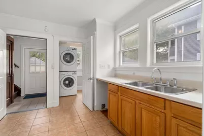 106 Poplar St #1, Watertown, MA 02472 - Photo 8