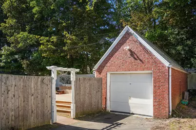 47 Cherry Hl, Holyoke, MA 01040 - Photo 34