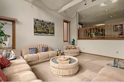 5 Lee Ave, Burlington, MA 01803 - Photo 8