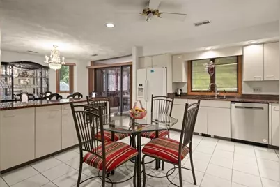 5 Lee Ave, Burlington, MA 01803 - Photo 14
