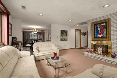 5 Lee Ave, Burlington, MA 01803 - Photo 12