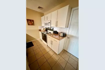 700 Shore Dr #808, Fall River, MA 02721 - Photo 14