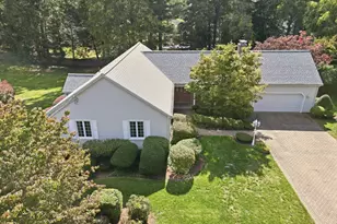 43 Pineridge Dr, Westfield, MA 01085 - Photo 42