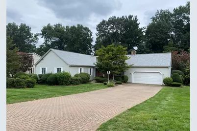 43 Pineridge Dr, Westfield, MA 01085 - Photo 1