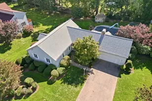 43 Pineridge Dr, Westfield, MA 01085 - Photo 1