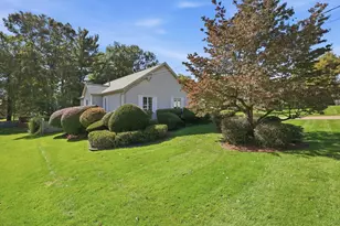 43 Pineridge Dr, Westfield, MA 01085 - Photo 38