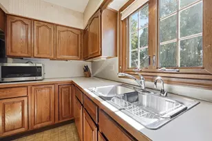 43 Pineridge Dr, Westfield, MA 01085 - Photo 6