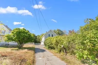 84 Hampson St, Dracut, MA 01826 - Photo 34