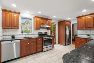 1929 Commonwealth Ave, Newton, MA 02466 - Photo 8