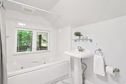 24 Poplar St, Melrose, MA 02176 - Photo 24