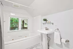 24 Poplar St, Melrose, MA 02176 - Photo 24