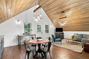 24 Poplar St, Melrose, MA 02176 - Photo 34