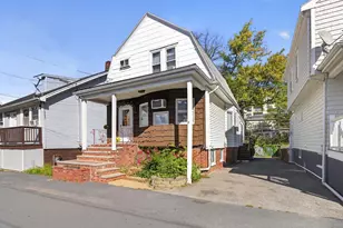 40 Avalon St, Revere, MA 02151 - Photo 2
