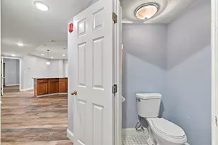 165 Cottage St, Chelsea, MA 02150 - Photo 10