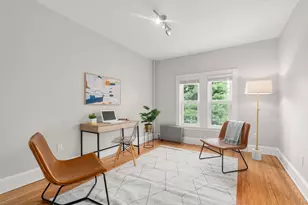 2 Holton St, Medford, MA 02155 - Photo 16