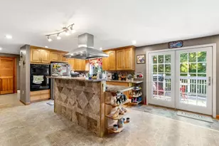 233 Lovers Ln, Haverhill, MA 01830 - Photo 30