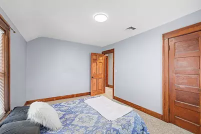 55 Elmwood Ave, Holyoke, MA 01040 - Photo 22