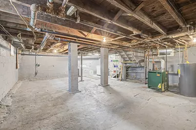 55 Elmwood Ave, Holyoke, MA 01040 - Photo 34