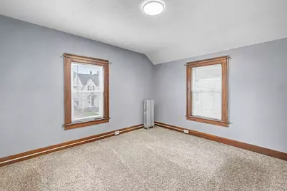 55 Elmwood Ave, Holyoke, MA 01040 - Photo 26