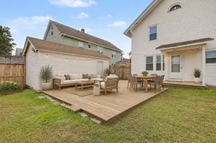 55 Elmwood Ave, Holyoke, MA 01040 - Photo 30