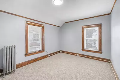 55 Elmwood Ave, Holyoke, MA 01040 - Photo 28