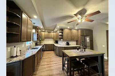 43 Lincoln St, Greenfield, MA 01301 - Photo 6