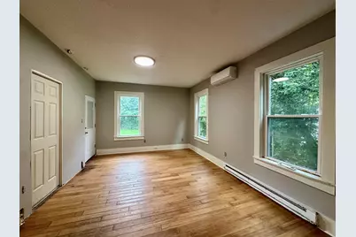 43 Lincoln St, Greenfield, MA 01301 - Photo 10