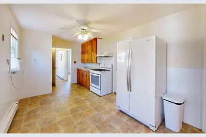 13 Cottage Park Ave, Cambridge, MA 02140 - Photo 8