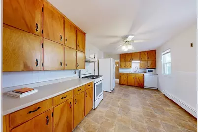13 Cottage Park Ave, Cambridge, MA 02140 - Photo 6