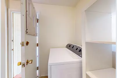 13 Cottage Park Ave, Cambridge, MA 02140 - Photo 16