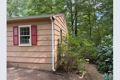 20 Farnum Rd, Pembroke, MA 02359 - Photo 4