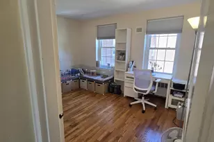 31-1/2 Englewood Ave, Brookline, MA 02445 - Photo 8