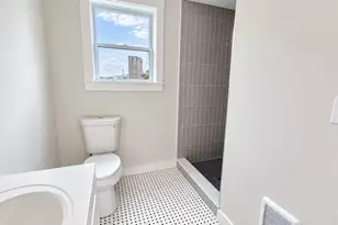 17 Macarthur St, Somerville, MA 02143 - Photo 6