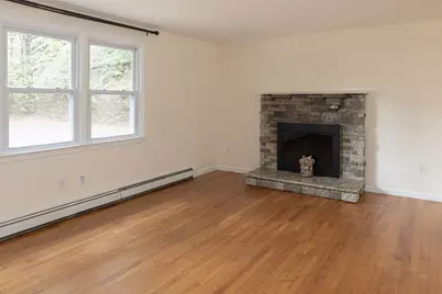 7 Ledgeville Ave #A, Foxboro, MA 02035 - Photo 6