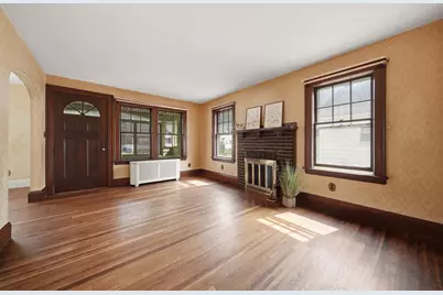 254 Lynnfield St, Lynn, MA 01904 - Photo 8