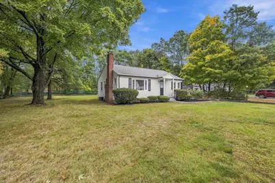 9 Malcolm St, Norfolk, MA 02056 - Photo 4
