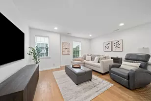 33 Skyhawk Cir, Weymouth, MA 02190 - Photo 10