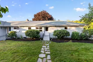 2 Captain Towne Rd, Sandwich, MA 02537 - Photo 2