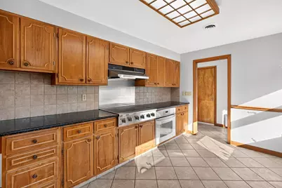 2 Captain Towne Rd, Sandwich, MA 02537 - Photo 10