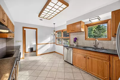 2 Captain Towne Rd, Sandwich, MA 02537 - Photo 6