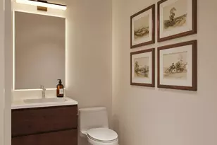 32 Auburn St, Brookline, MA 02446 - Photo 10